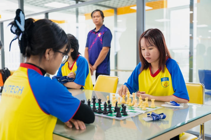 [HUTECH Games 2024] Lộ diện các nhà vô địch môn cờ vua, cờ tướng, cầu lông đơn nam và đơn nữ 28