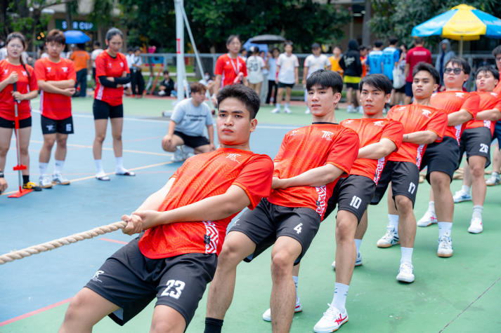 [HUTECH Games 2026] Nóng dần với những màn kéo co quyết liệt và điền kinh bứt tốc 27