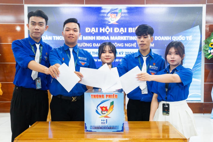 Nhiều kỳ vọng tại Đại hội Đại biểu Đoàn TNCS Hồ Chí Minh Khoa Marketing - Kinh doanh quốc tế 184