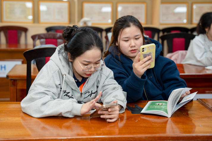 Sinh viên HUTECH củng cố nền tảng chuyên môn về làn da trong ngành Công nghệ thẩm mỹ 61