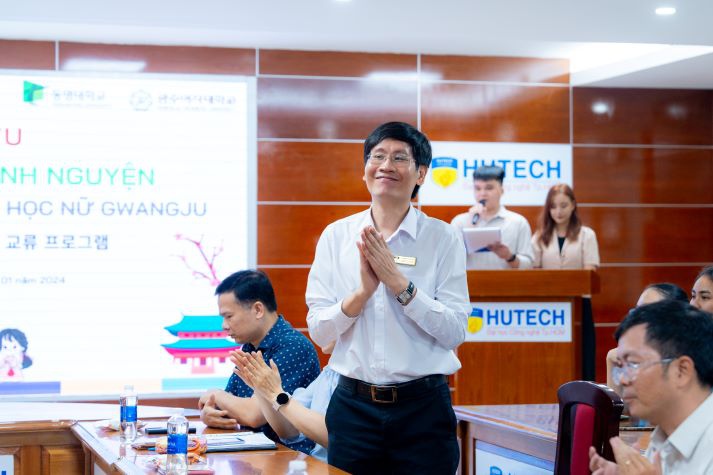 Sinh viên HUTECH giao lưu, tham gia hoạt động tình nguyện thú vị cùng sinh viên Hàn Quốc 35