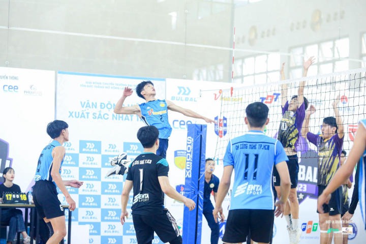 HUTECH đoạt Cúp vô địch “Giải bóng chuyền Trường Đại học Tôn Đức Thắng mở rộng 2023” - TDTU Volleyball Cup 2023 27