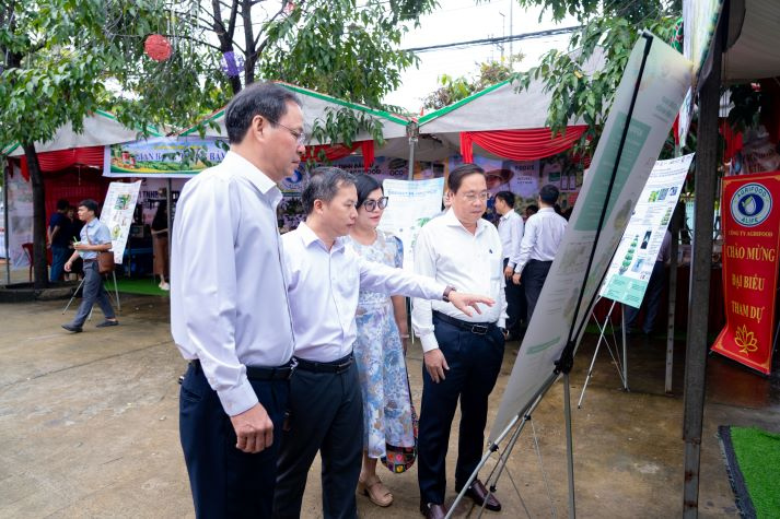 HUTECH hợp tác cùng xã Bình Mỹ kiến tạo hệ sinh thái nông nghiệp xanh, đổi mới sáng tạo 49