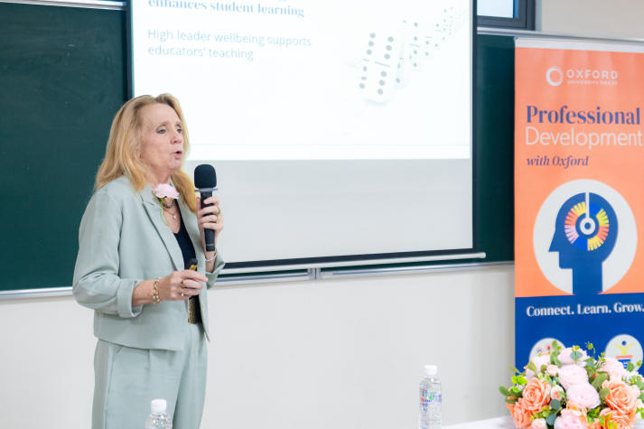 HUTECH hosts “Leading with Positivity” seminar to promote lecturer wellbeing 39