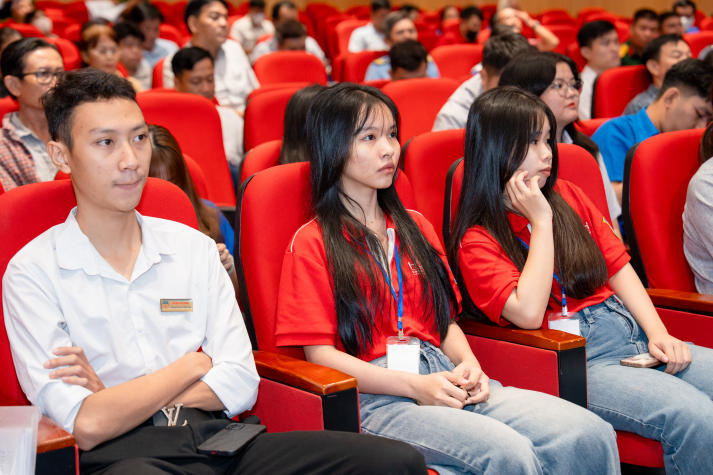 [Video] Đội CC&CNCH KV16 tăng cường giáo dục pháp luật và kỹ năng ứng phó hỏa hoạn 39