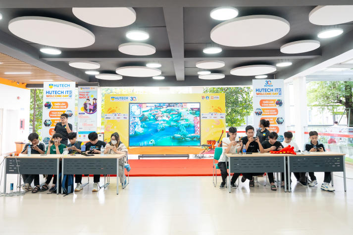 [Video] Khơi nguồn cảm hứng từ công nghệ, tân binh IT-ers HUTECH tự tin bắt đầu hành trình mới 203