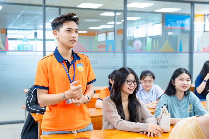 Sinh viên Khoa Tiếng Anh “tái định nghĩa” cách học ngoại ngữ trong kỷ nguyên số 36