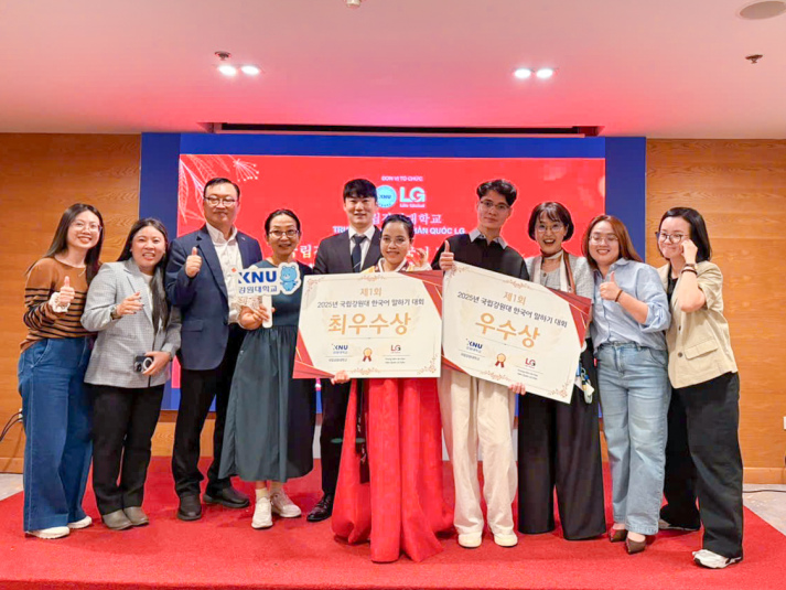 Khi ước mơ được cất tiếng: Sinh viên Khoa Hàn Quốc học đạt giải Nhất và Nhì Cuộc thi Nói tiếng Hàn 4