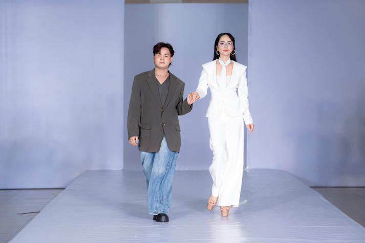 [Video] Trình diễn đồ án trang phục công sở của sinh viên Thiết kế thời trang: Giao thoa sáng tạo và ứng dụng 30