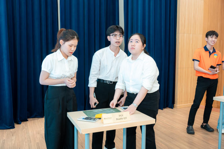 [Video] Sinh viên Khoa Quản trị kinh doanh làm chủ mô hình kinh tế lượng - Bứt phá tư duy, chinh phục tri thức 56