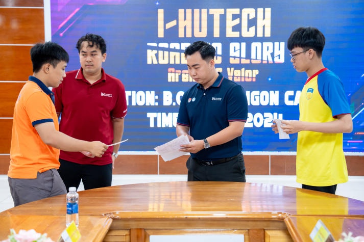 Viện Đào tạo Quốc tế HUTECH khai mạc Cuộc thi I-HUTECH "The road to glory" 427