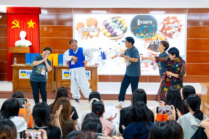 [Video] HUTECH students dive into Korean culture with exciting activities 55