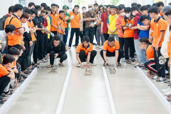 [Video] Trầm trồ trước loạt tips học “10 điểm chất lượng” của Gen Z HUTECH 68