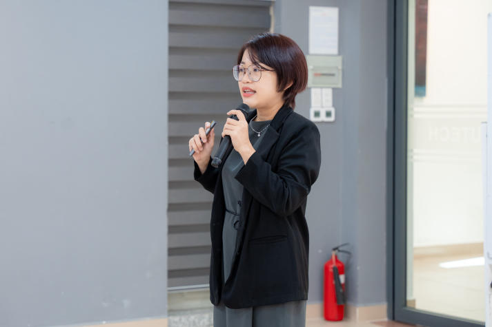 [Video] Sinh viên HUTECH tìm hiểu kiến thức ngành công nghệ tài chính cùng chuyên gia Hanwha Life 66