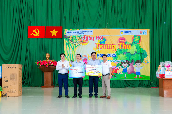 Kết nối yêu thương, HUTECH lan tỏa giá trị đến cộng đồng Bình Khánh 31