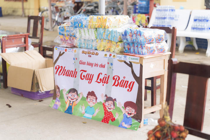 Chi bộ 17 mang “Trung thu cho em” ấm áp đến với thiếu nhi ở tỉnh Vĩnh Long 70