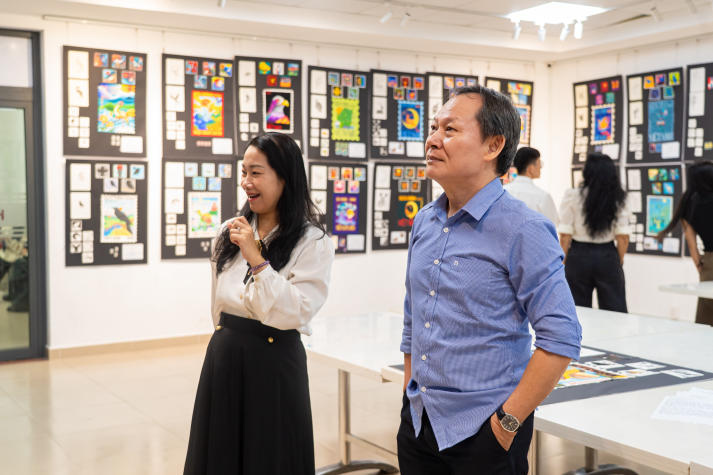 [Video] Sinh viên Thiết kế đồ họa thiết kế tem từ sắc màu thiên nhiên Việt Nam 34