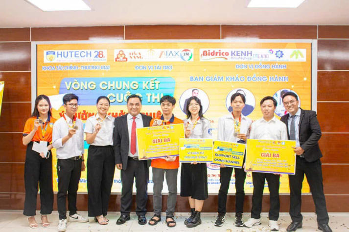 Học, trải nghiệm và cống hiến - cách người trẻ thời đại mới khẳng định mình 49