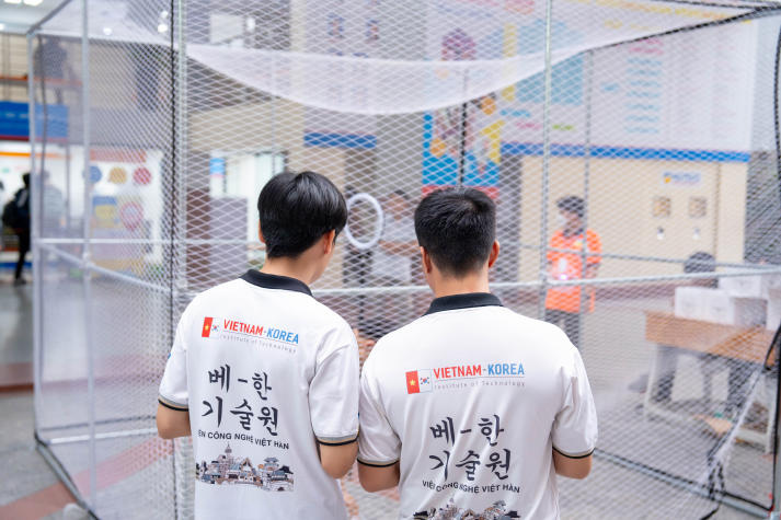 HUTECH-ers sẵn sàng chạm cơ hội việc làm, kết nối văn hóa tại Ngày hội văn hóa và tuyển dụng Việt - Hàn 2025 vào 15/5 tới 38