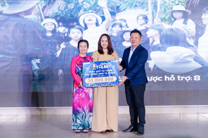 Đốn tim khán giả với giọng hát đầy nội lực, thí sinh Nguyễn Thành Trung trở thành tân Quán quân DSHi's Got Talent 192