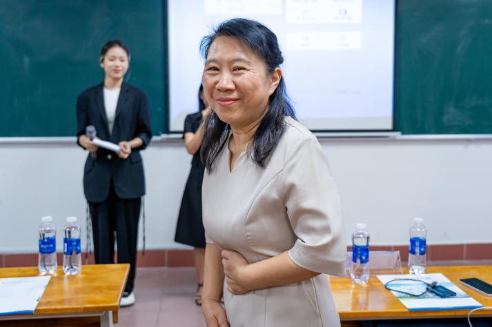 Nâng cao kiến thức về lý luận, phương pháp dạy và học tiếng Trung cho giảng viên và sinh viên Khoa Trung Quốc học HUTECH 35