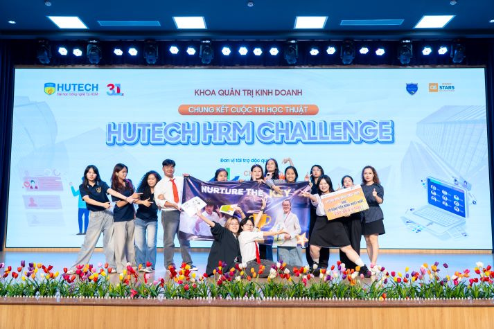 [Video] Khi sinh viên HUTECH “vào vai” chuyên gia nhân sự 86