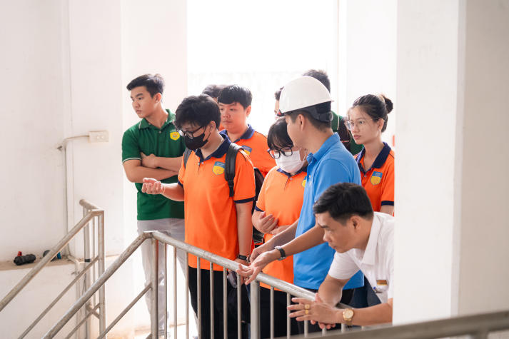 Trải nghiệm thực tế tại nhà máy nước: Bước đệm nghề nghiệp cho sinh viên Viện Khoa học Ứng dụng HUTECH 51