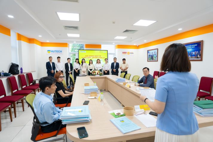 Nhiều đề tài về quản trị nhân lực, hành vi tiêu dùng nổi bật tại buổi bảo vệ luận văn/đề án Thạc sĩ Quản trị kinh doanh 7