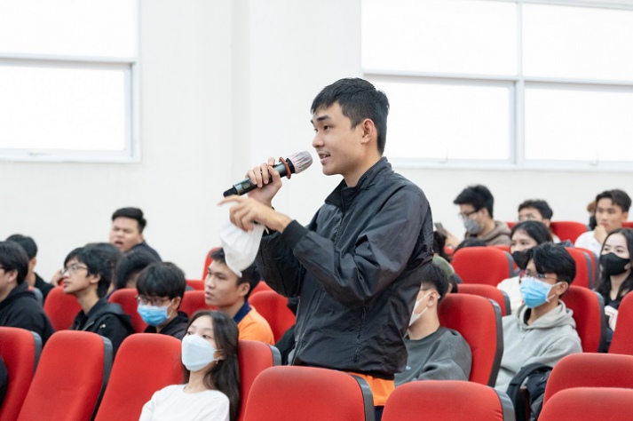 [Video] Chịu chơi như sinh viên HUTECH: “Chạy show” hết học thuật lại tới văn hóa, nghệ thuật, thể thao 50