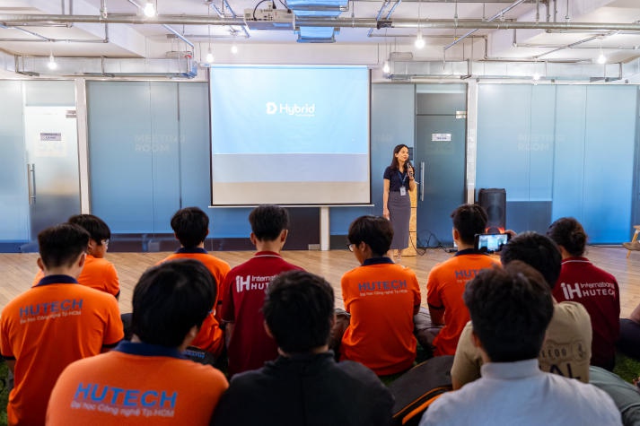 Khám phá môi trường làm việc tại Công ty công nghệ Hybrid Technologies cùng sinh viên Viện Đào tạo Quốc tế HUTECH 86
