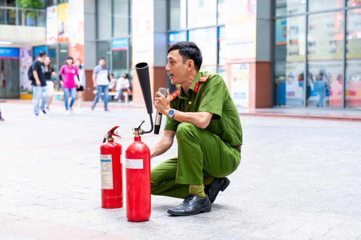 [Video] HUTECH tổ chức diễn tập PCCC & CNCH: Nâng cao năng lực ứng phó, bảo đảm an toàn học đường 23