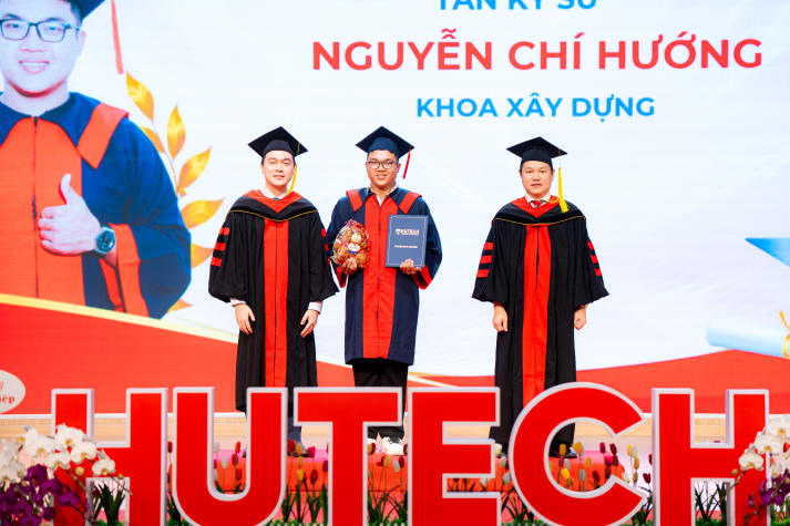 “Học tập suốt đời và không ngừng phát triển năng lực ngoại ngữ” 72