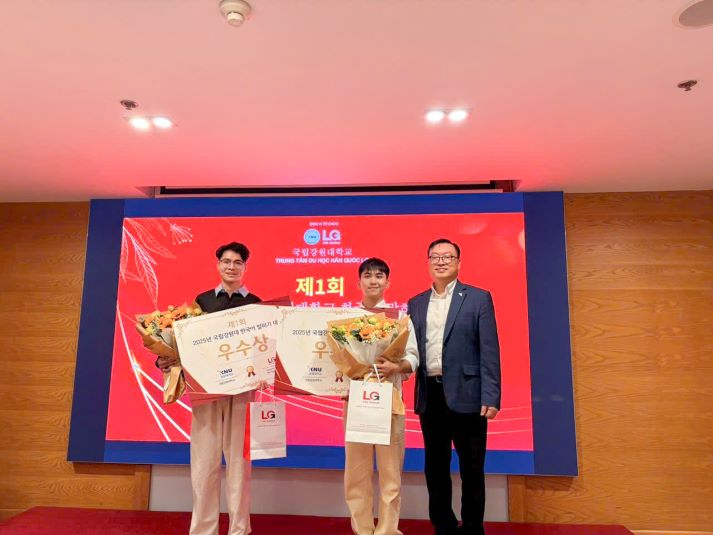 Khi ước mơ được cất tiếng: Sinh viên Khoa Hàn Quốc học đạt giải Nhất và Nhì Cuộc thi Nói tiếng Hàn 38