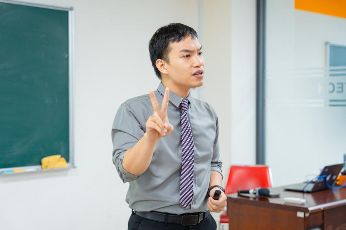 Sinh viên Khoa Tiếng Anh “tái định nghĩa” cách học ngoại ngữ trong kỷ nguyên số 28