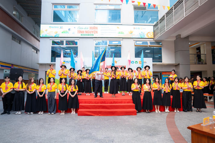 [Video] Ra quân Xuân tình nguyện 2026: Tuổi trẻ HUTECH sẵn sàng xung kích 17