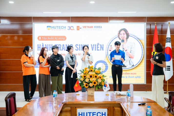 “Hành trang sinh viên 4.0”: Sinh viên VKIT học cách thuyết phục để ứng xử chuyên nghiệp 41