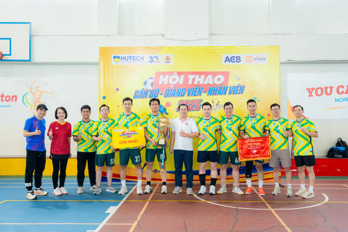 [Hội thao CB-GV-NV HUTECH 2025]: TT.TVTS-TT.TrT-TT.Mar-PTTH, P.ĐT-P.KT-TT.DHS bảo vệ thành công ngôi vương Bóng chuyền nam, nữ 65