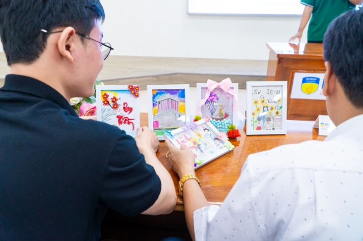 Cùng đón chờ chuỗi hoạt động sôi nổi chào mừng ngày Nhà giáo Việt Nam 20/11 tại HUTECH 204