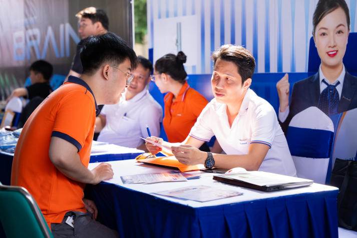 [HUTECH 30 năm] Khẳng định giá trị với mô hình Đại học - Doanh nghiệp 120