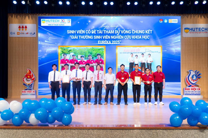 Sinh viên Viện Kỹ thuật bứt phá thành tích, sẵn sàng chinh phục năm học mới 61