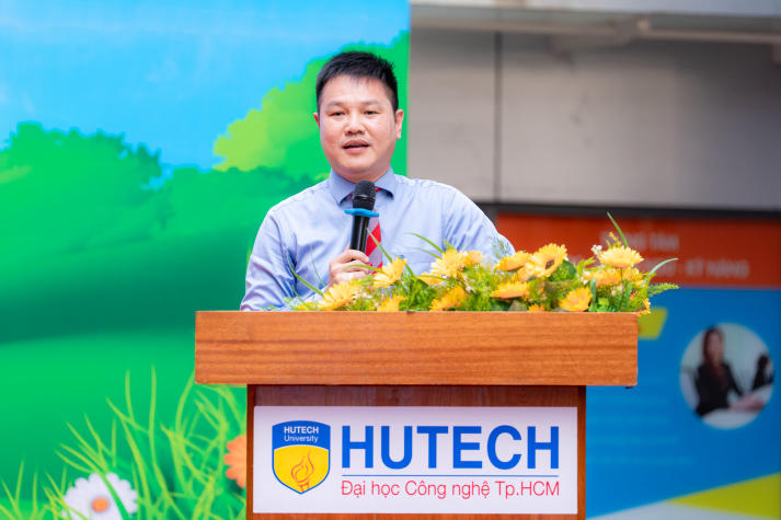 [Video] Gần 500 chiến sĩ Mùa hè xanh 2026 HUTECH ra quân, mang sức trẻ đến với cộng đồng 85