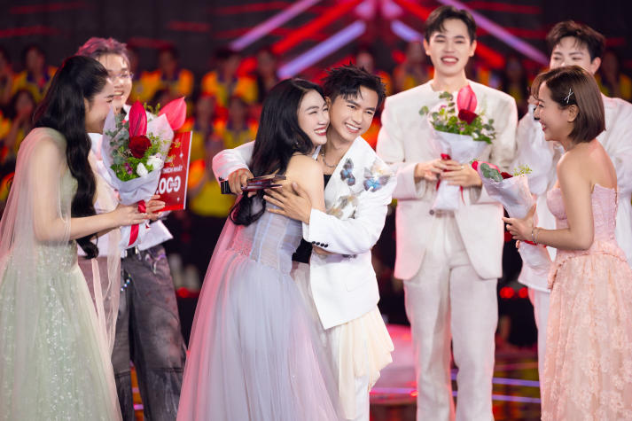 Huỳnh Thị Thắm - Nữ sinh HUTECH bứt phá giành Quán quân TRẺ Concert mùa đầu tiên 30