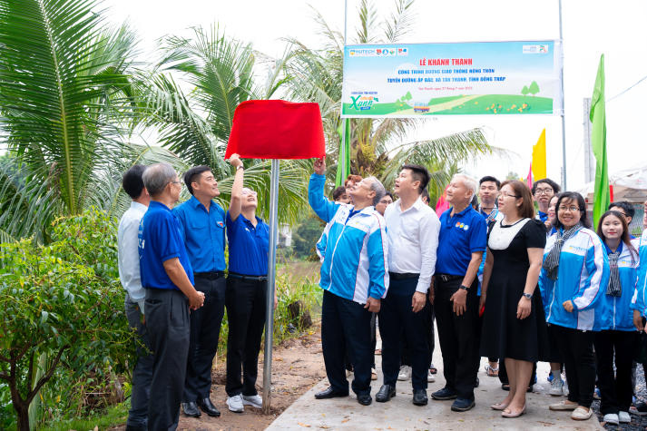 [Video] Khánh thành nhiều công trình ý nghĩa tại mặt trận Mùa hè xanh Đồng Tháp 2025 80