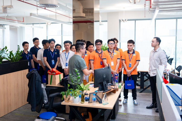 TRẢI NGHIỆM THỰC TẾ CÔNG TY THIẾT KẾ 32