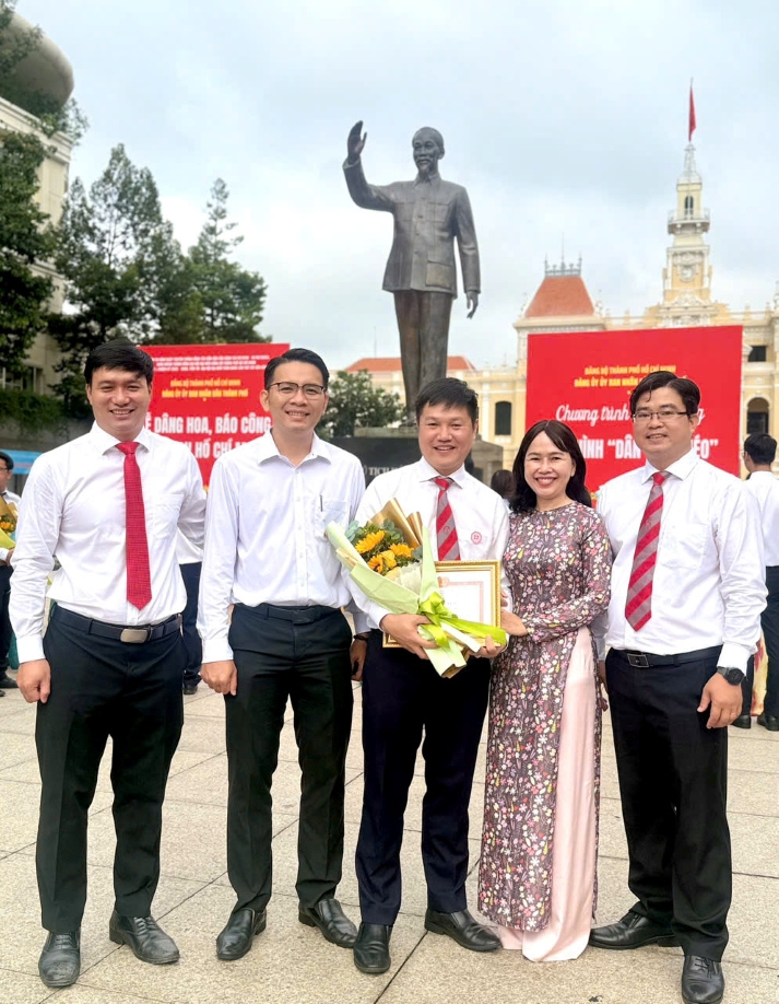 Hội nghị Đảng bộ HUTECH 2025-2026: Bồi dưỡng lý tưởng, lan tỏa khát vọng cống hiến trong đội ngũ Đảng viên trẻ 116