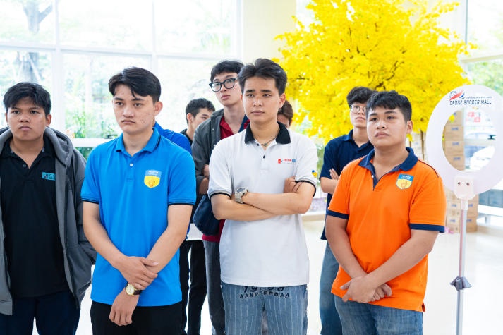 Sinh viên HUTECH “ẵm” nhiều thành tích tại Chung kết cuộc thi "Drone Champion League 2024" 31