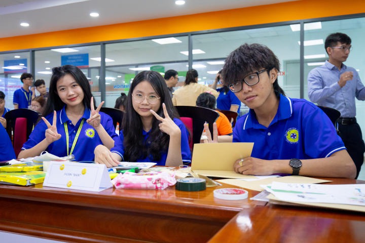 Ấn tượng với scrapbook tôn vinh nét đẹp Việt do sinh viên Khoa Thú y - Chăn nuôi tự tay thiết kế 38