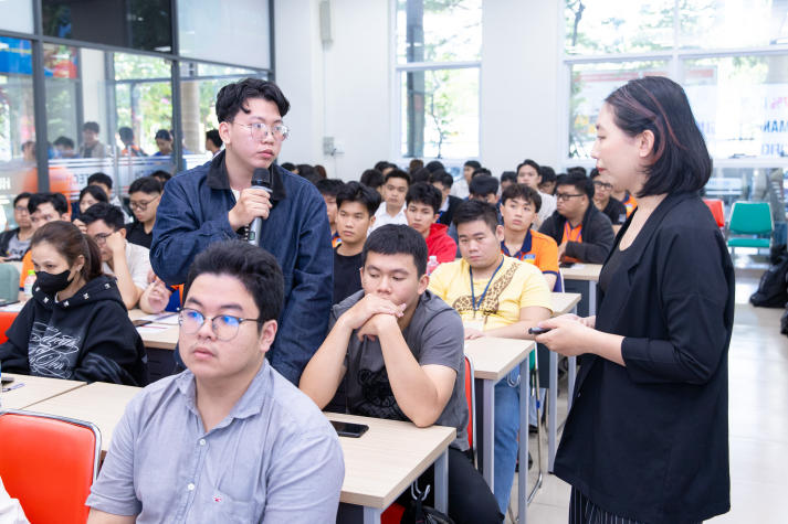 IT-ers HUTECH rèn kỹ năng viết CV tiếng Anh, tự tin chinh phục nhà tuyển dụng 54