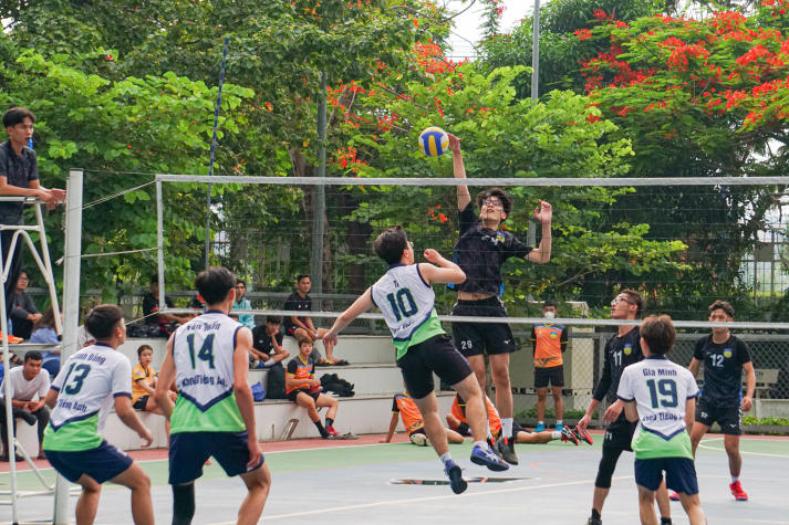 Gen Z toả sáng tài năng thể thao từ loạt sân chơi “đỉnh chop” tại HUTECH 62