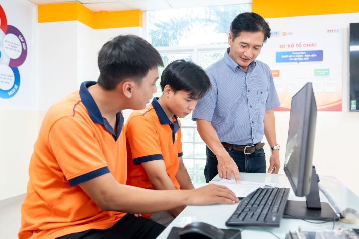 [Hướng nghiệp 2026] Ngành Kỹ thuật điện tử - viễn thông trong thời đại AI và tự động hóa 25